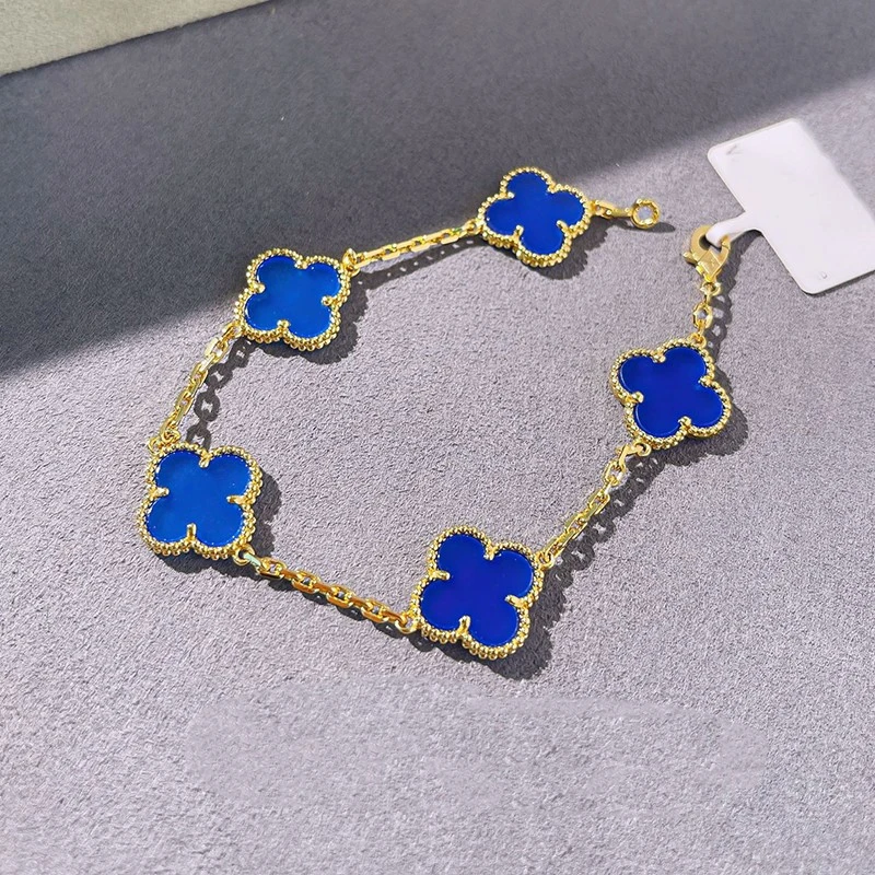 Clover bracelet